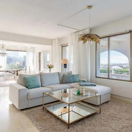 Exclusive Apartment